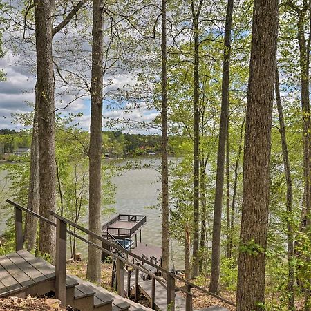 Waterfront Cottage With Boat Dock And 3 Decks! Bracey 외부 사진